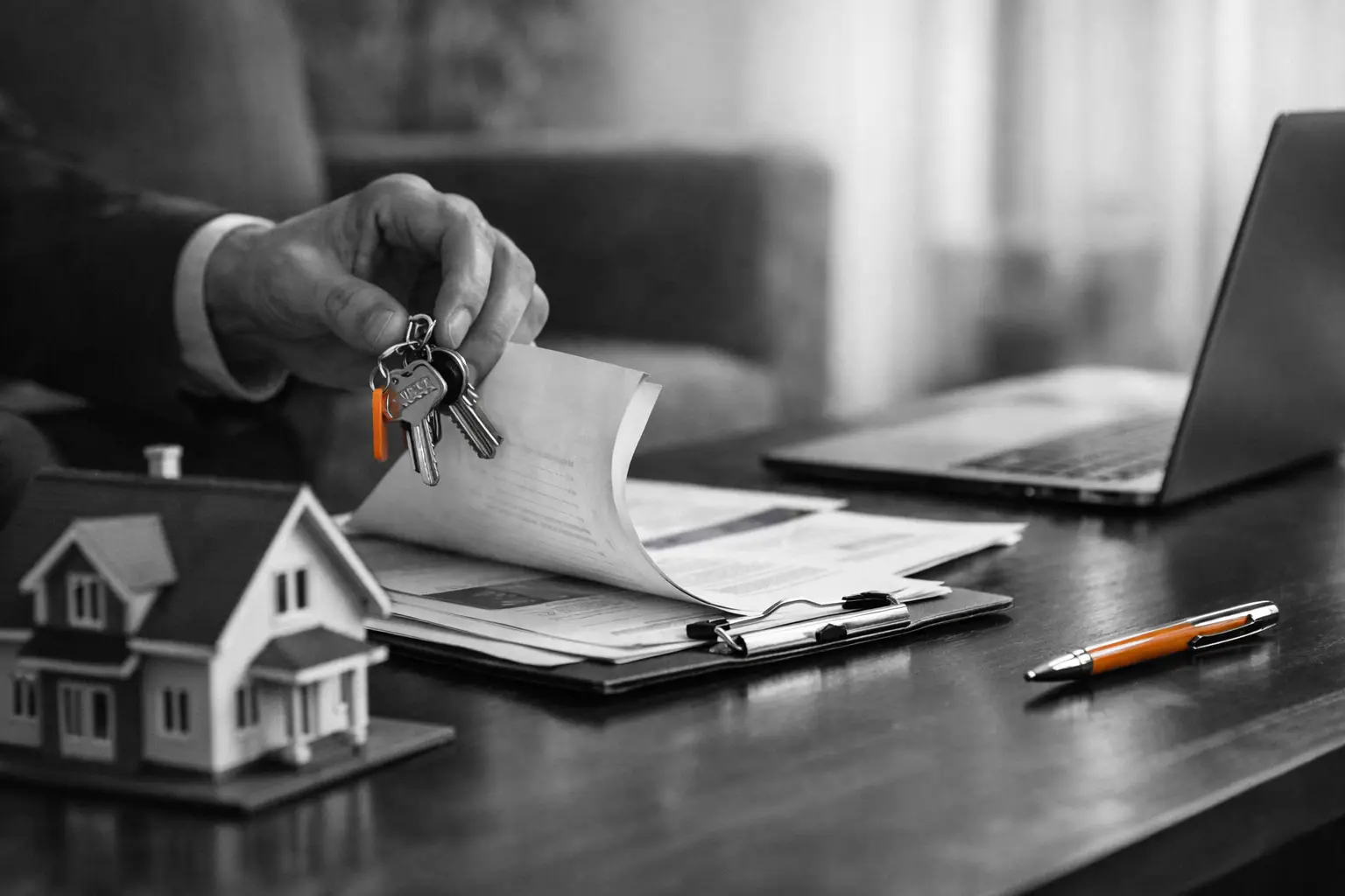 Illustration for the article A Guide to Restarting a Stalled Property Sale